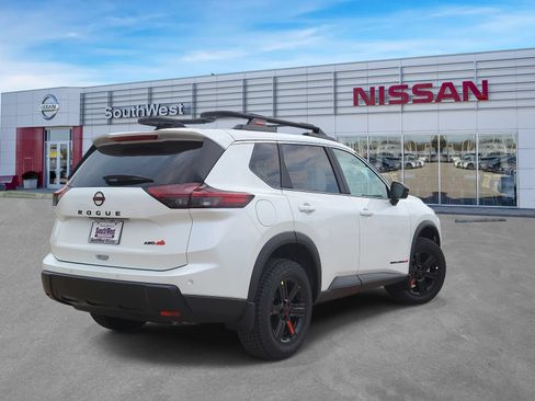 New 2026 Nissan Rogue SV AWD/4WD image 5