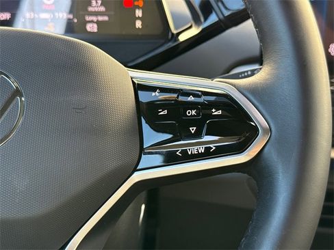 Certified 2022 Volkswagen ID.4 Pro S w/ Gradient Package image 26