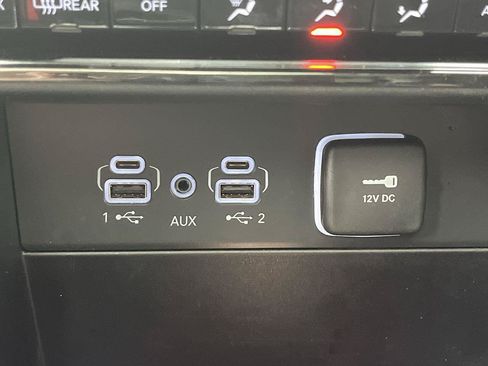 Used 2024 Jeep Grand Cherokee Limited 4xe AWD/4WD image 25