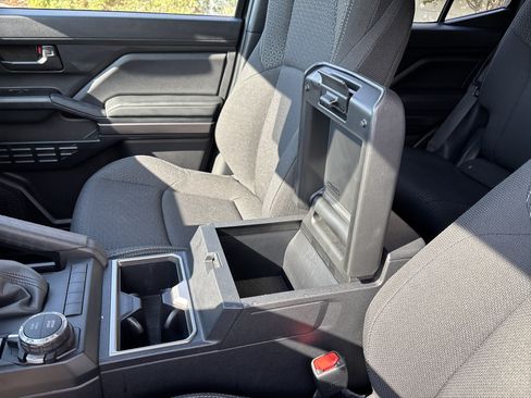 Used 2025 Toyota 4Runner SR5 AWD/4WD image 26