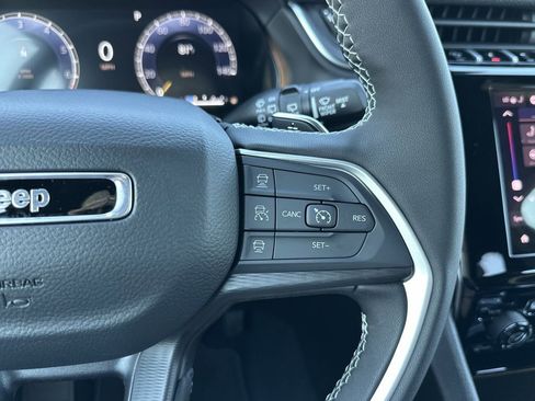New 2025 Jeep Grand Cherokee L Altitude AWD/4WD image 25
