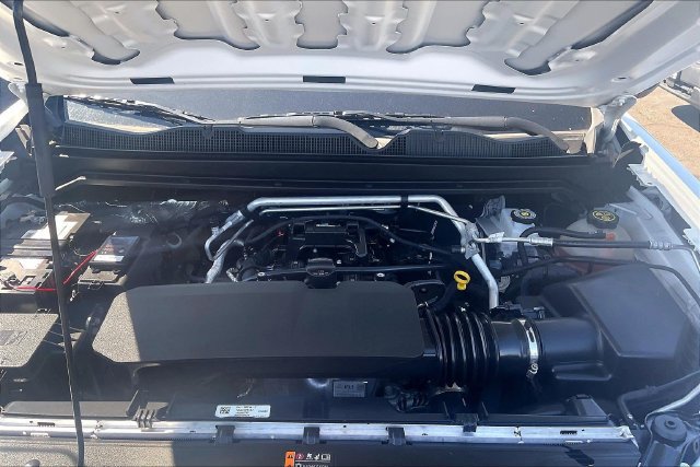 Used 2023 Chevrolet Colorado W/T w/ Safety Package RWD image 10