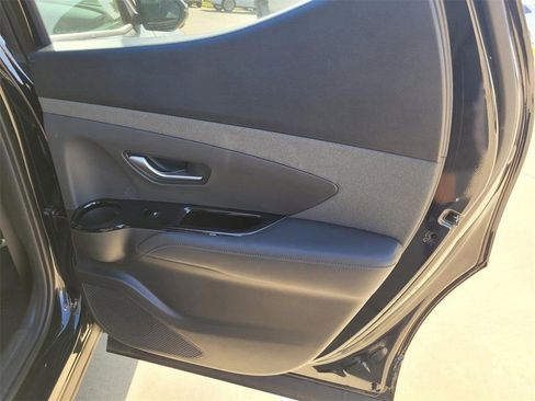 New 2025 Hyundai Santa Cruz Limited image 13