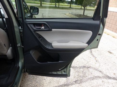 Used 2014 Subaru Forester 2.5i Limited AWD/4WD image 45