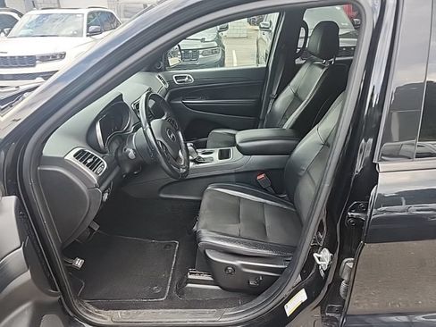 Used 2021 Jeep Grand Cherokee Laredo X AWD/4WD image 10