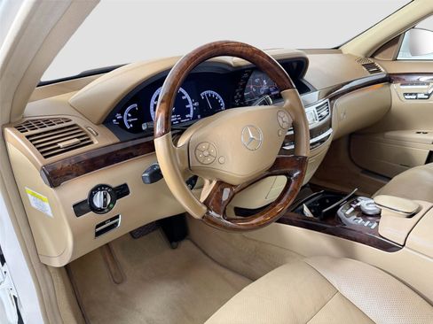 Used 2012 Mercedes-Benz S 550 4MATIC image 9