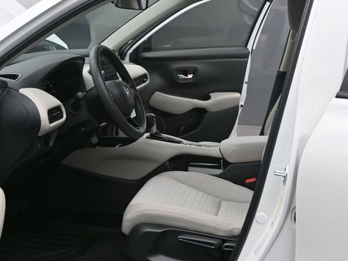 New 2026 Honda HR-V LX image 11