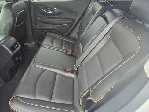 Used 2022 GMC Terrain AT4 w/ Tech Package image 12