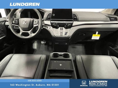 New 2026 Honda Odyssey EX-L image 3