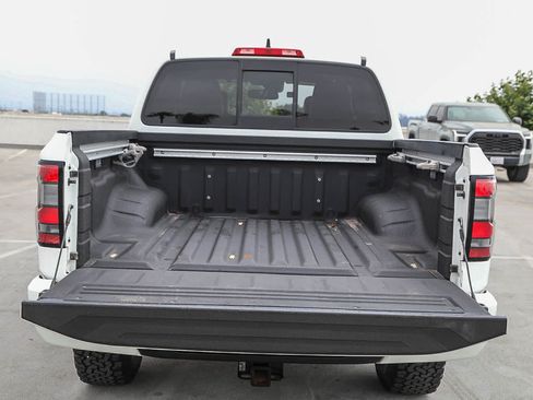 Used 2022 Nissan Frontier PRO-4X w/ Pro-4X Premium Package AWD/4WD image 25