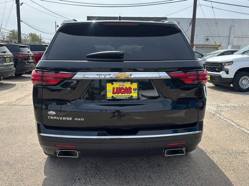 Used 2023 Chevrolet Traverse High Country image 6