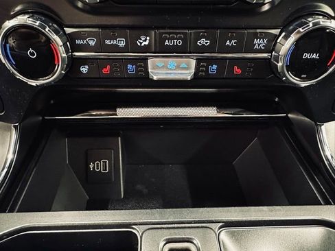 New 2025 Ford F150 Lariat w/ Equipment Group 501A Mid image 34