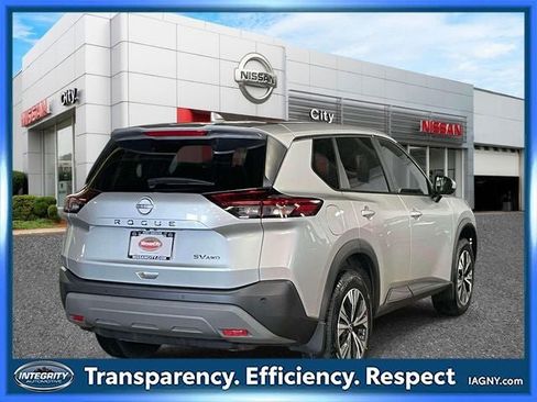 Certified 2023 Nissan Rogue SV AWD/4WD image 6