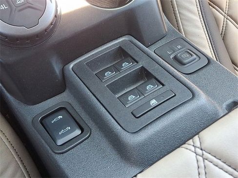 Used 2025 Ford Bronco Big Bend image 28