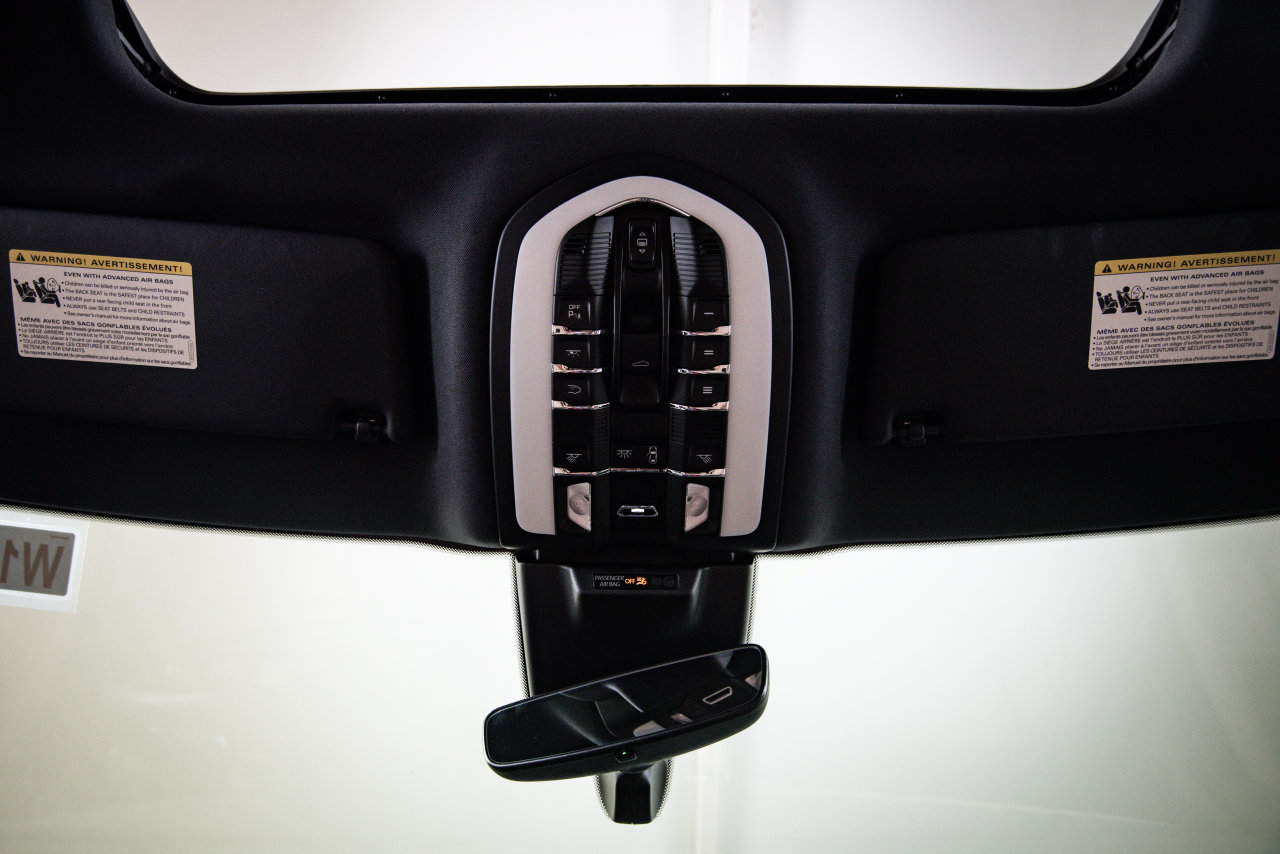 Certified 2026 Porsche Macan AWD/4WD image 20