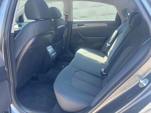 Used 2019 Hyundai Sonata SE FWD image 16