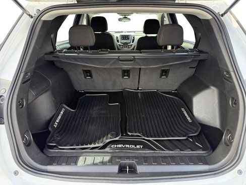 Used 2021 Chevrolet Equinox LS image 17