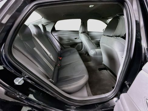 Used 2022 Hyundai Elantra SEL FWD image 27