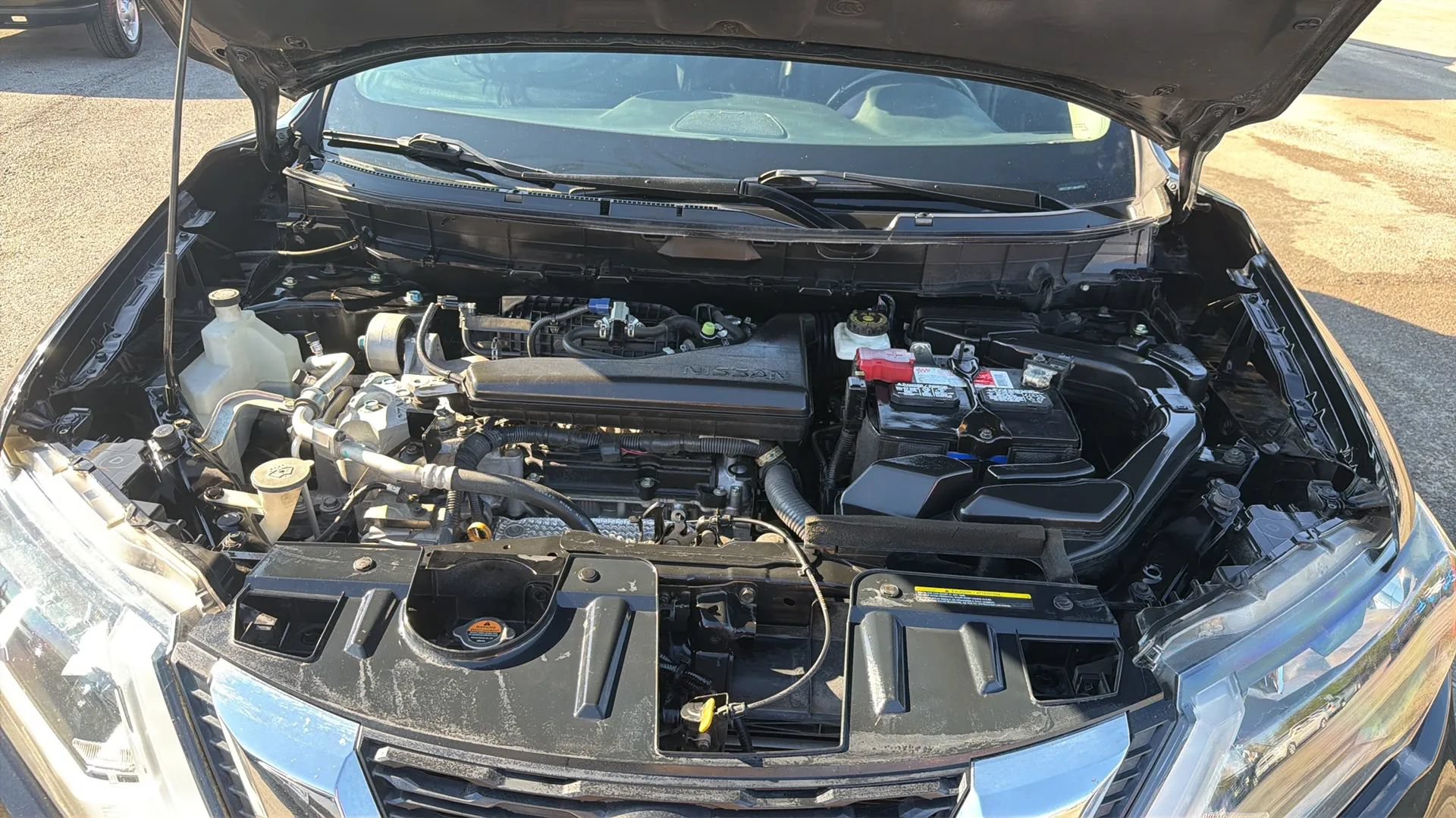 Used 2018 Nissan Rogue SL FWD image 15