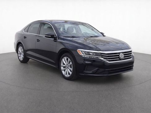Used 2020 Volkswagen Passat 2.0T SE FWD image 3