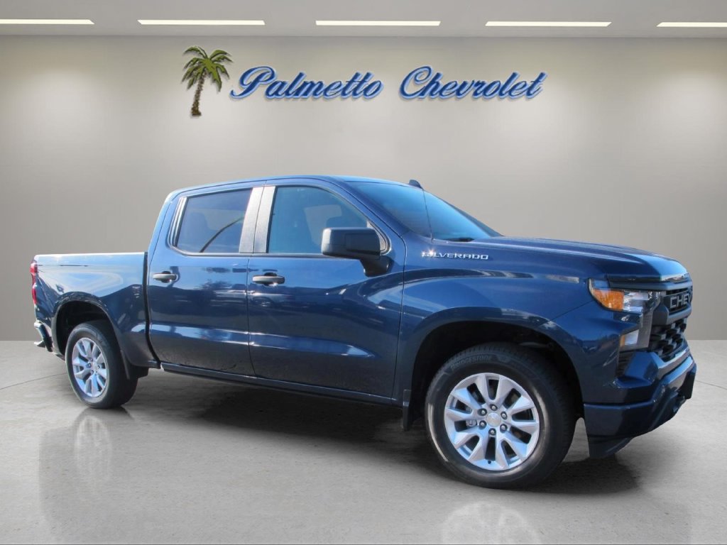 Certified 2022 Chevrolet Silverado 1500 Custom RWD image 1
