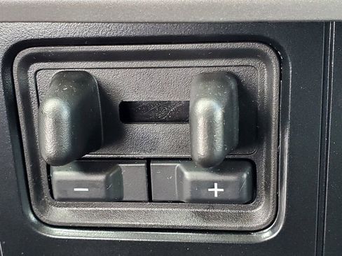 New 2025 Ford F350 XL w/ XL Chrome Package image 18