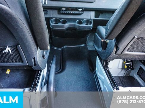 Used 2024 Mercedes-Benz Sprinter 2500 image 29