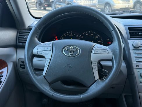 Used 2008 Toyota Camry XLE image 25