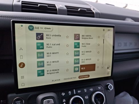 New 2026 Land Rover Defender 110 V8 image 9