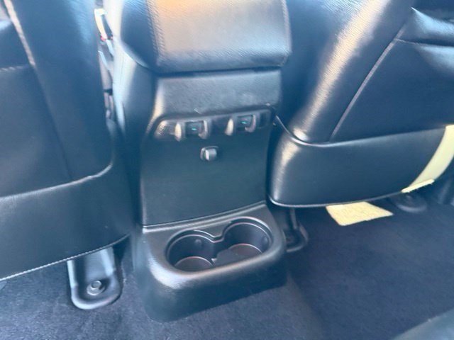 Used 2017 Jeep Wrangler Unlimited Rubicon AWD/4WD image 27
