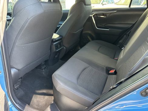 Used 2022 Toyota RAV4 SE w/ Convenience Package AWD/4WD image 16