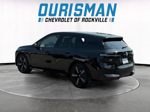 Used 2025 BMW iX xDrive50 AWD/4WD image 4