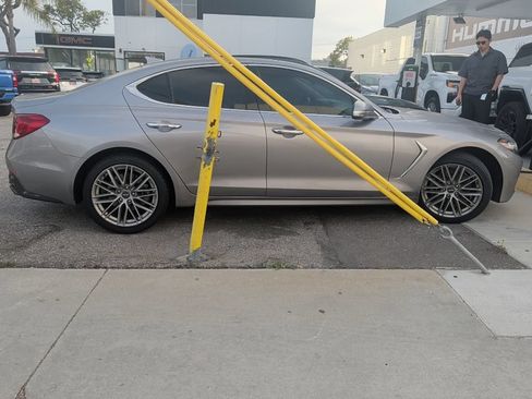 Used 2020 Genesis G70 2.0T RWD image 2