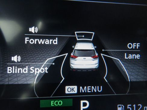 Certified 2025 Nissan Rogue SV image 23