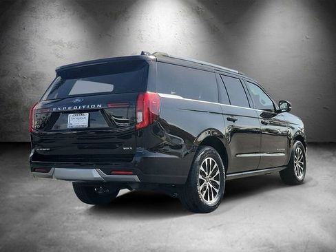 Certified 2025 Ford Expedition Max Platinum AWD/4WD image 3