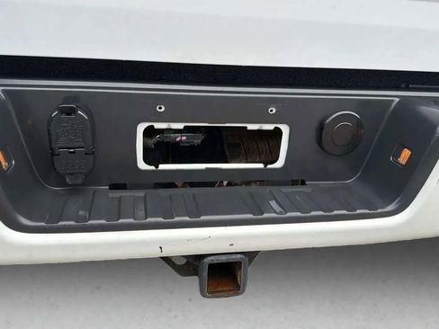 Used 2019 Chevrolet Colorado W/T w/ WT Convenience Package image 18