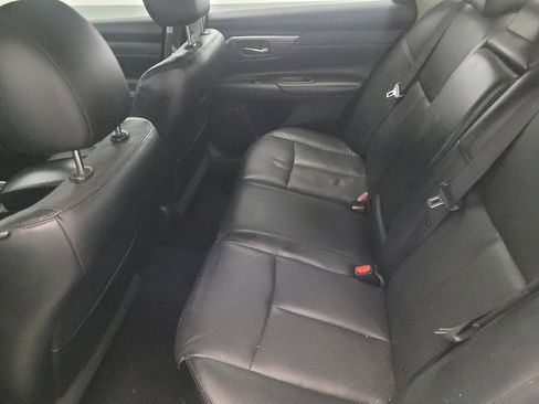 Used 2013 Nissan Altima 3.5 SL w/ Technology Pkg FWD image 18