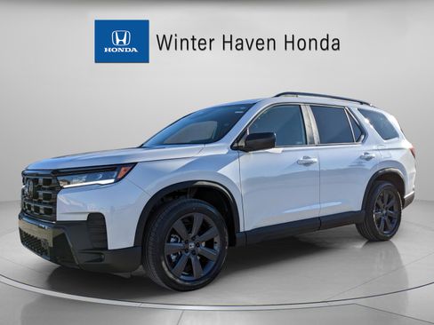 New 2026 Honda Pilot Sport image 3