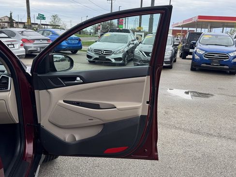 Used 2017 Hyundai Tucson SE Plus image 25