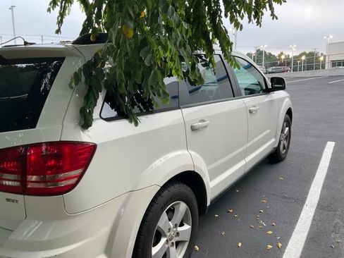 Used 2009 Dodge Journey SXT w/ Flexible Seating Group FWD image 5