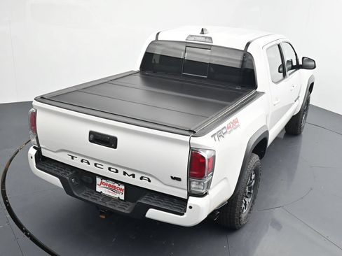 Used 2023 Toyota Tacoma TRD Off-Road w/ Advanced Technology Package AWD/4WD image 28