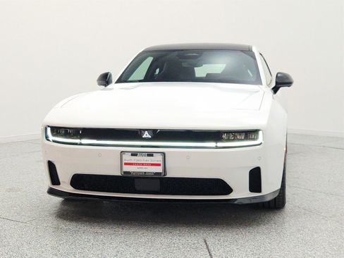 Used 2024 Dodge Charger Daytona Scat Pack w/ Plus Group AWD/4WD image 2