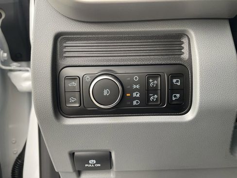 New 2026 Ford F250 XLT w/ XLT Premium Package image 17