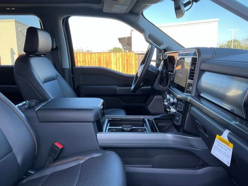 New 2026 Ford F250 Lariat w/ Black Appearance Package AWD/4WD image 40