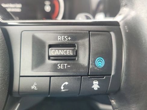 Certified 2023 Nissan Pathfinder Platinum FWD image 15
