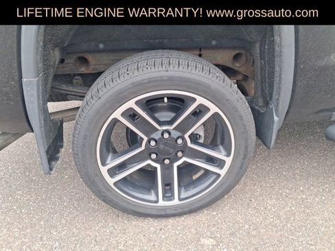 Used 2016 GMC Sierra 1500 SLT w/ All-Terrain Package AWD/4WD image 10