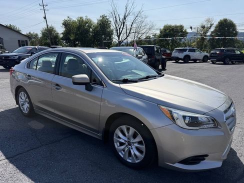 Used 2015 Subaru Legacy 2.5i Premium AWD/4WD image 3
