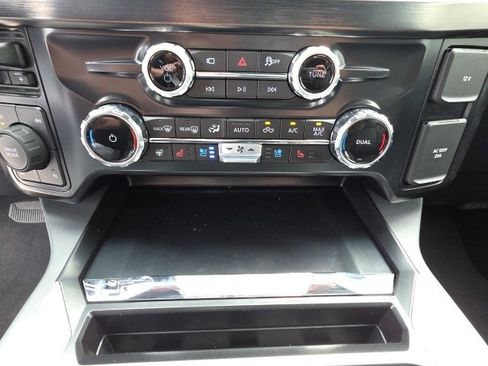 New 2025 Ford F250 Lariat w/ Lariat Ultimate Package image 35