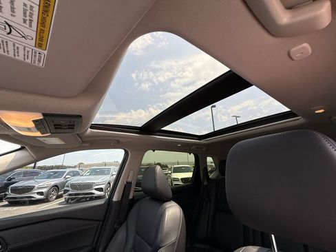 Used 2024 Nissan Rogue SL w/ SL Premium Package FWD image 28