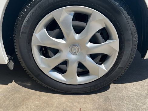 Used 2016 MAZDA MAZDA3 i Sport FWD image 26